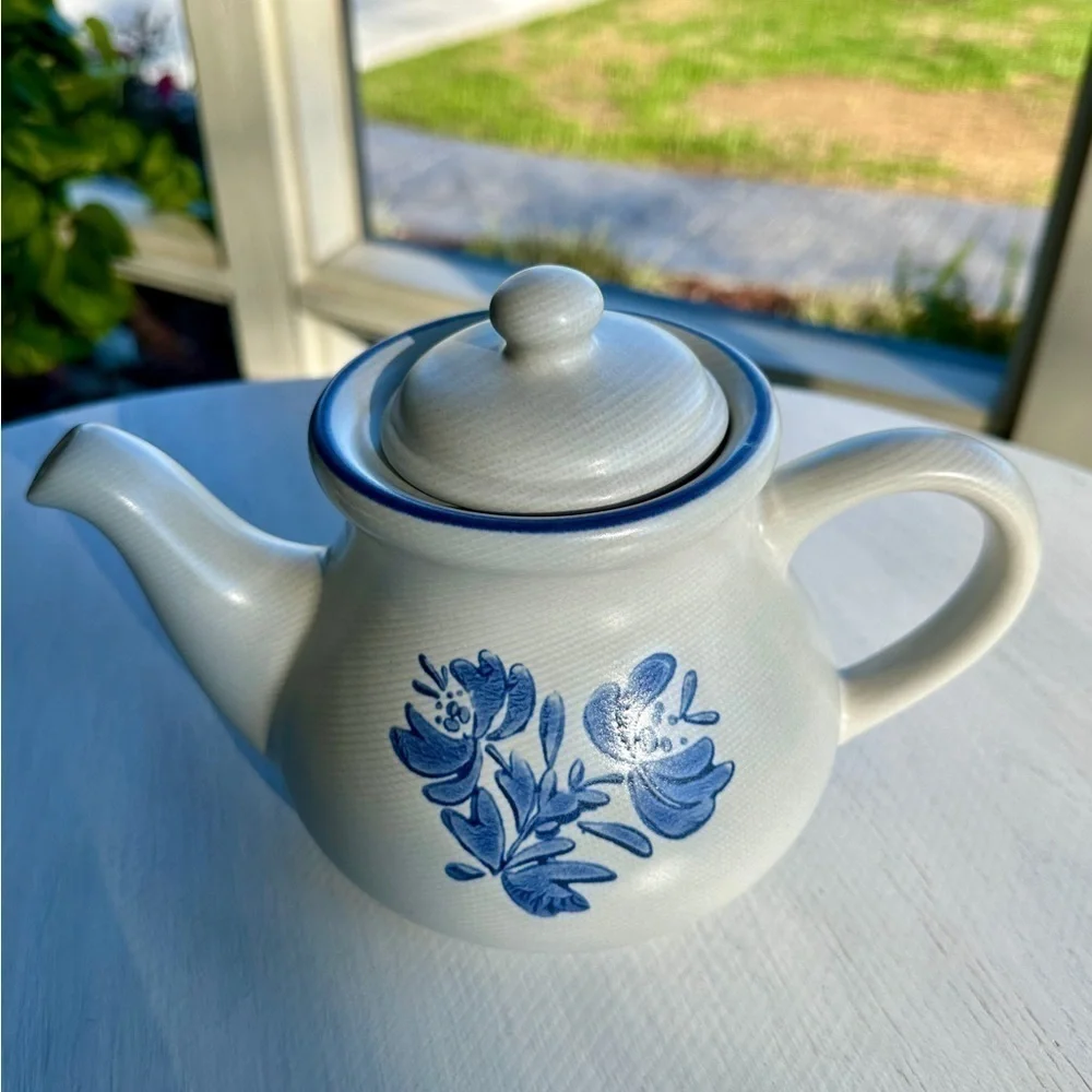 VINTAGE, PFALTZGRAFF, WHITE IRONSTONE TEAPOT WITH BLUE FLORAL PATTERN.